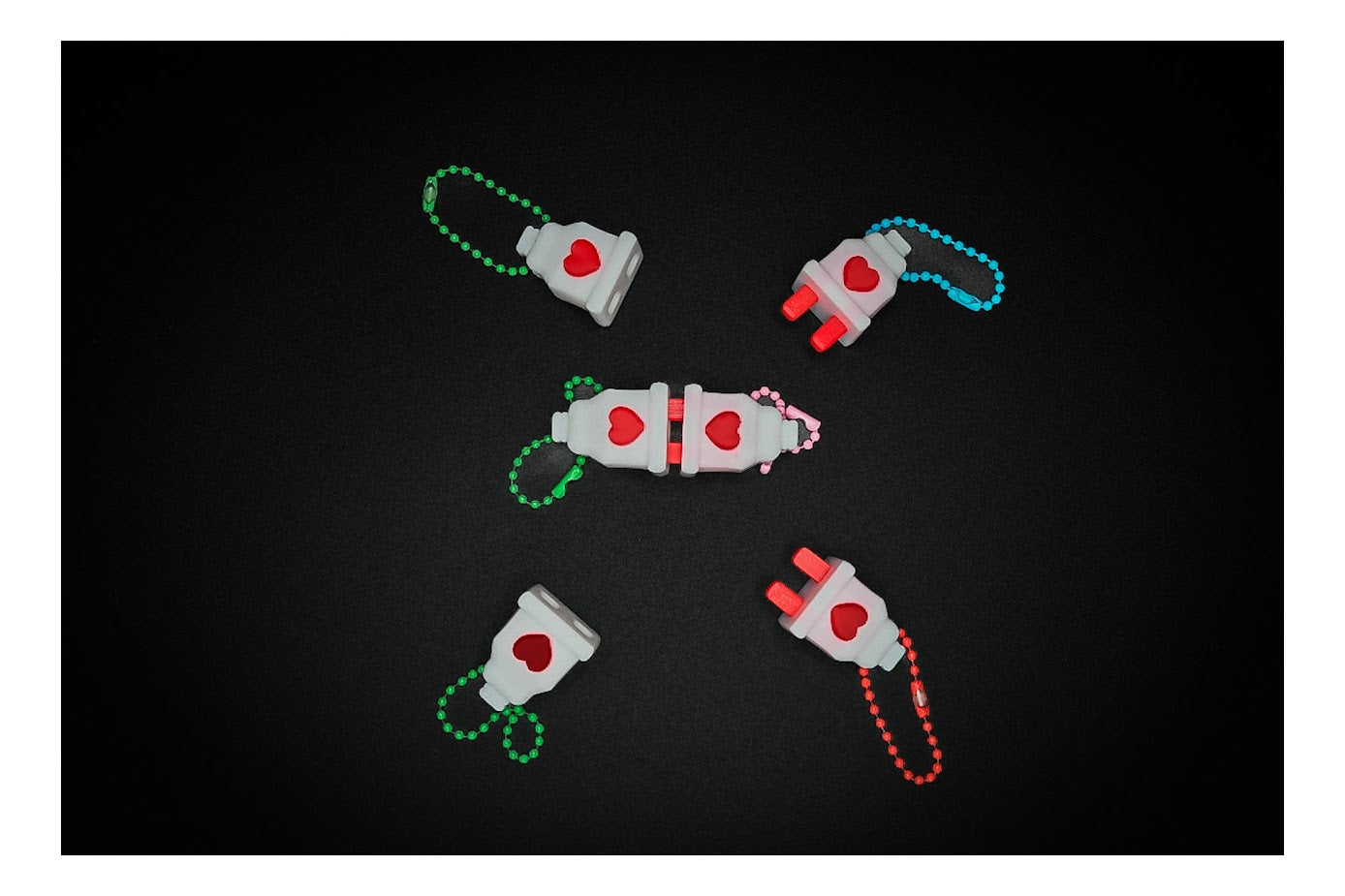 🔌❤️ Heart Plug & Socket Keychain – The Perfect Match! ❤️🔌 ($3 each or 4 for $10)