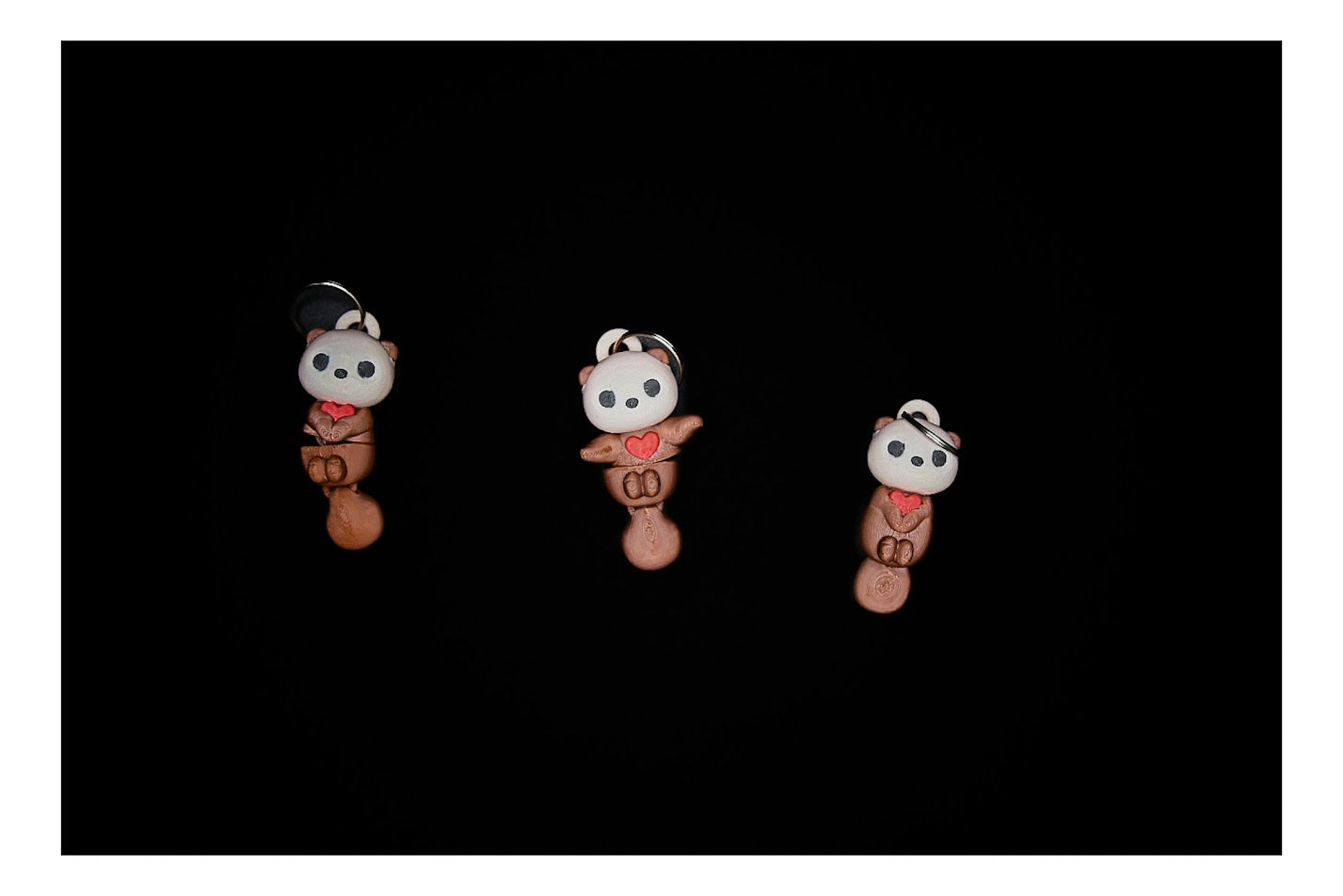 🦦❤️ Otter Keychain – Cuddly Charm! ❤️🦦 ($3)