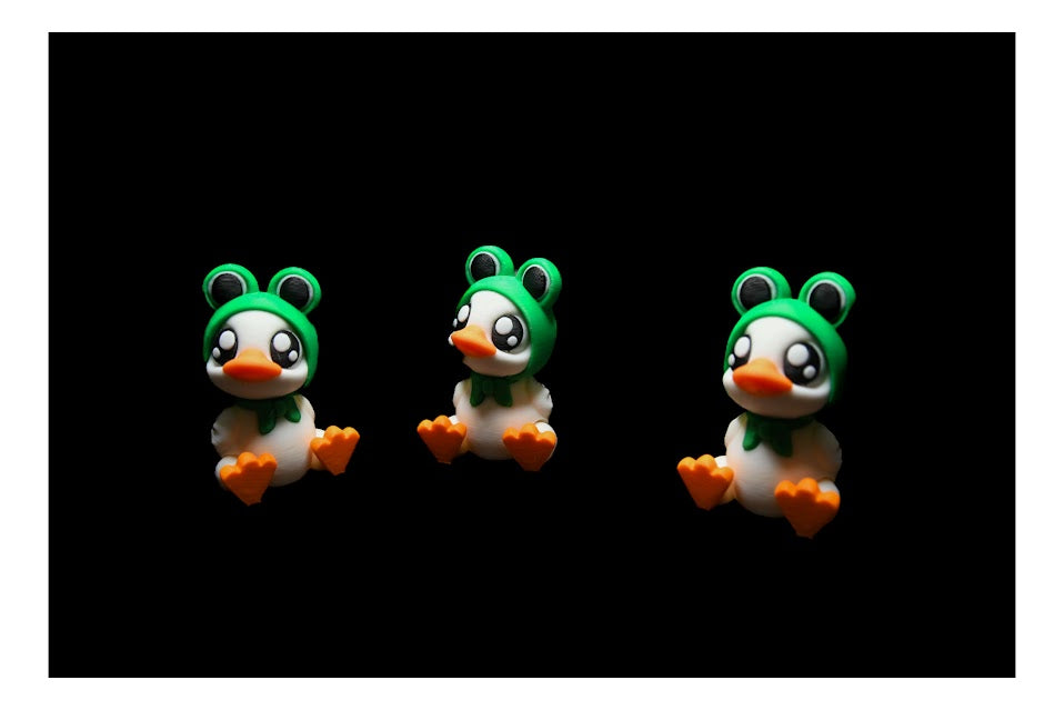 Froggie Duckling – 3D Printed Figurine (Includes Pond Accessory)